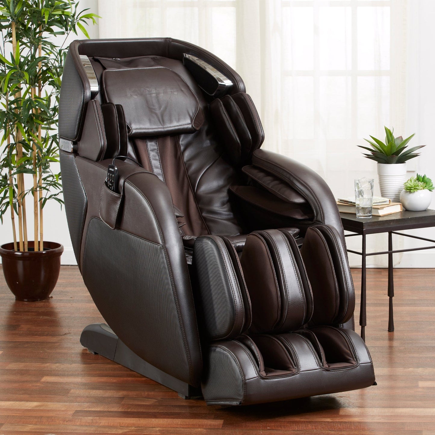 Kyota Massage Chairs Kyota Kenko M673 3D/4D Massage Chair